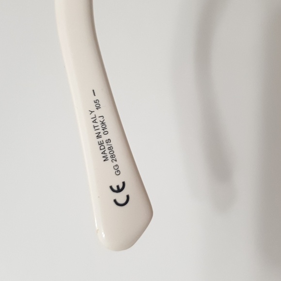 Authentic Gucci sunglasses - Picture 6 of 11